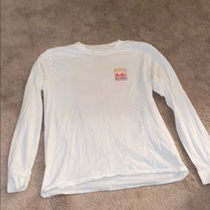 Longs sleeve graphic shirt.